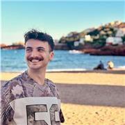 Diplômé et ancien professeur à l’école d’ingénieurs en informatique EPITA, j’enseigne l’informatique et la programmation.